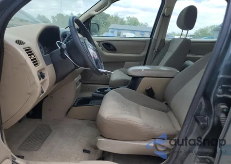 2003 Ford Escape Xls from USA, damaged, VIN 1FMYU02183KB45840